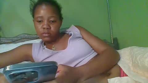 lovegal335 online show from April 28, 2026, 7:24 am