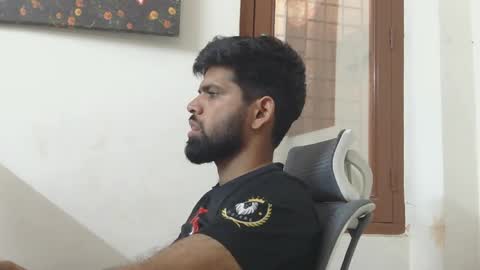 Snapshot of lovehairyindian chatting on April 30, 2026, 3:35 am Indian hairy online show from April 30, 2026, 3:35 am