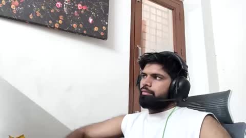Snapshot of lovehairyindian chatting on May 10, 2026, 2:50 am Indian hairy online show from May 10, 2026, 2:50 am