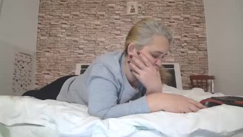 heaven online show from December 1, 2025, 1:16 pm