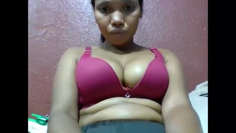 loveinlife750427 online show from March 5, 2026, 9:27 am