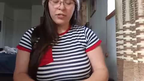 Amber online show from February 18, 2026, 11:01 pm