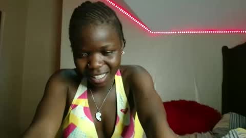 Snapshot of lovelent_shaz chatting on February 18, 2026, 3:46 am Shaz online show from February 18, 2026, 3:46 am