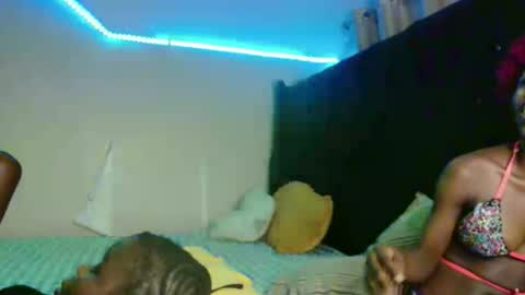 Snapshot of lovelent_shaz chatting on February 25, 2026, 6:06 pm Shaz online show from February 25, 2026, 6:06 pm