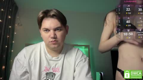 Snapshot of lovelly_mooncouple chatting on January 26, 2025, 6:49 am Mileena and Oliver online show from January 26, 2025, 6:49 am