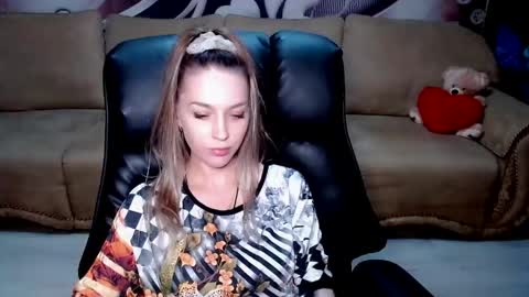 private open online show from June 6, 2026, 4:33 pm