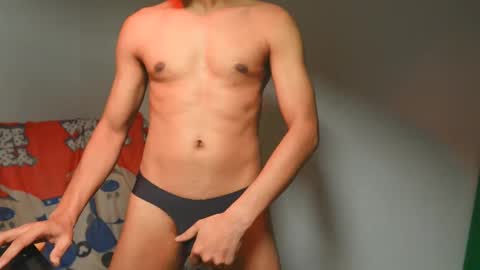 Snapshot of lovely__person chatting on January 15, 2025, 8:26 pm Lovely Person online show from January 15, 2025, 8:26 pm