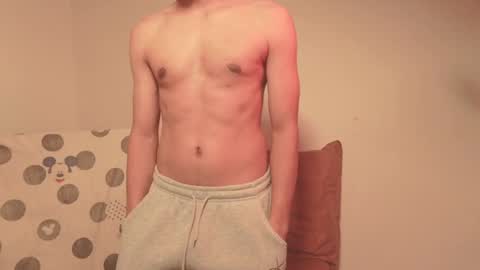 Snapshot of lovely__person chatting on February 17, 2025, 8:47 pm Lovely Person online show from February 17, 2025, 8:47 pm