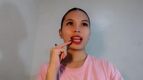 Snapshot of lovely_darlingx chatting on September 29, 2025, 4:06 am Precious . online show from September 29, 2025, 4:06 am