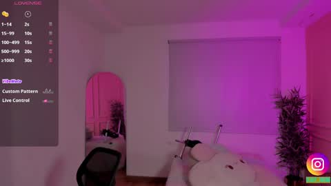 Snapshot of lovely_emma18 chatting on April 23, 2026, 1:46 pm Emma online show from April 23, 2026, 1:46 pm