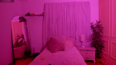Emma online show from July 11, 2026, 1:47 pm