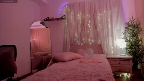 Emma online show from July 17, 2026, 1:51 pm