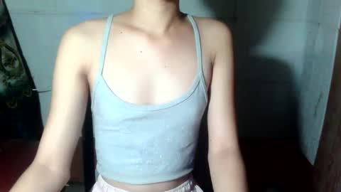 lovely_joan123 online show from April 17, 2026, 2:31 pm