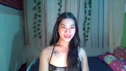 Snapshot of lovely_krizzy chatting on November 25, 2025, 11:43 am lovely_krizzy online show from November 25, 2025, 11:43 am