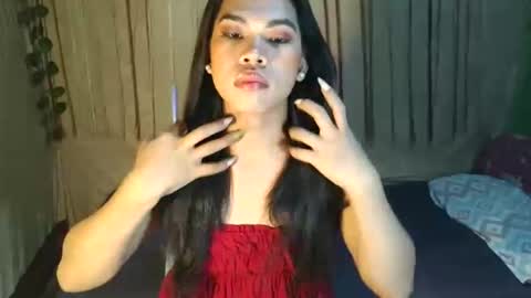 Snapshot of lovely_krizzy chatting on January 6, 2026, 12:20 pm lovely_krizzy online show from January 6, 2026, 12:20 pm