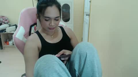 LOVE online show from April 30, 2026, 8:57 pm