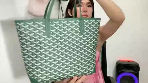 Snapshot of lovely_maria_x chatting on April 8, 2026, 11:10 am Maria online show from April 8, 2026, 11:10 am