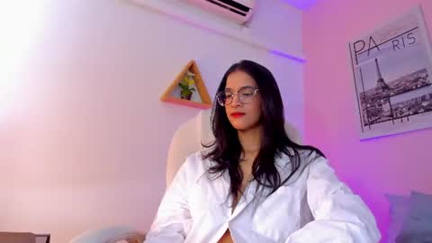 Olivia online show from June 20, 2026, 12:08 pm