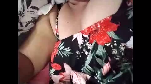 lovely_orchid online show from May 29, 2026, 8:23 am