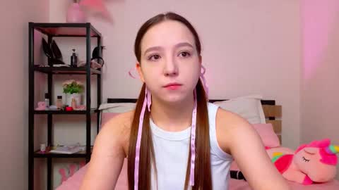 Snapshot of lovely_poppy chatting on September 12, 2025, 1:28 am Lolly online show from September 12, 2025, 1:28 am