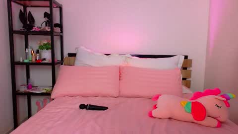 Snapshot of lovely_poppy chatting on November 1, 2025, 1:18 am Lolly online show from November 1, 2025, 1:18 am