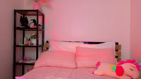 Snapshot of lovely_poppy chatting on November 21, 2025, 1:37 am Lolly online show from November 21, 2025, 1:37 am