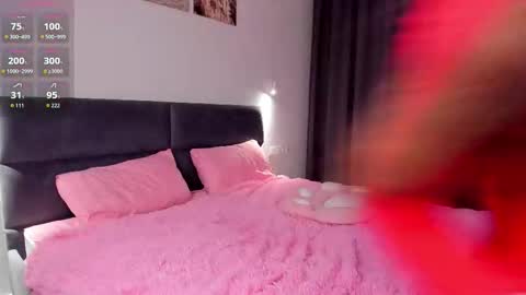 Snapshot of lovely_poppy chatting on February 11, 2026, 1:43 am Lolly online show from February 11, 2026, 1:43 am