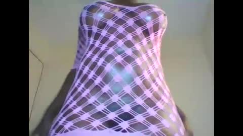 Snapshot of lovely_princes1 chatting on February 6, 2025, 1:27 am I am witty online show from February 6, 2025, 1:27 am