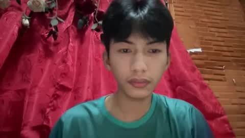 lovelyboy_jm online show from May 7, 2026, 1:27 pm