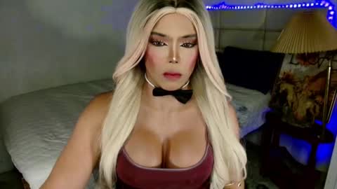 LOVELY CAREL 777 online show from December 2, 2025, 8:48 pm