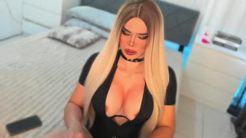 LOVELY CAREL 777 online show from April 16, 2026, 1:39 am