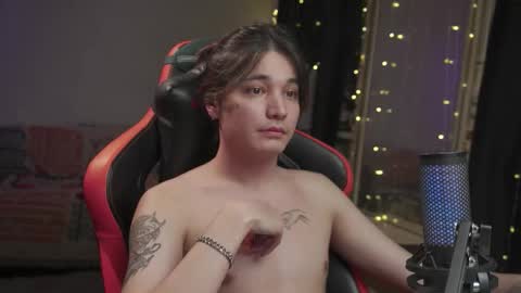 lovelydany3 online show from February 3, 2026, 3:26 am