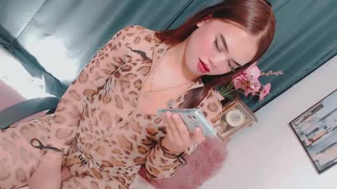 Snapshot of lovelydollsandra chatting on March 4, 2025, 7:22 pm lovelydollsandra online show from March 4, 2025, 7:22 pm