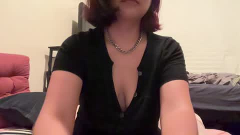 lovelykatiebabe online show from July 26, 2026, 2:42 am