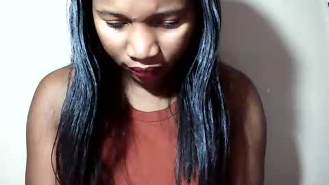 lovelylarra online show from July 3, 2026, 8:43 am