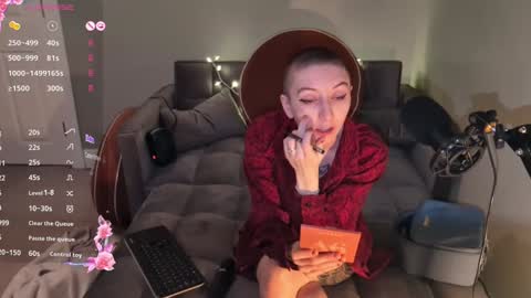 lovelylittlelucyy online show from January 25, 2025, 3:51 am