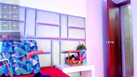 Nicky online show from April 24, 2026, 1:02 pm