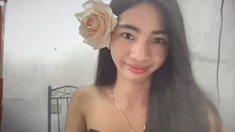 lovelyours_kishia online show from June 26, 2026, 6:40 am
