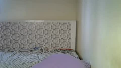 lovelytin online show from February 10, 2026, 12:53 pm