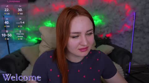 Snapshot of lovelyybell chatting on February 4, 2025, 12:55 pm B E L L online show from February 4, 2025, 12:55 pm