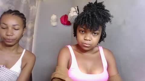 lovemarie08 online show from April 8, 2026, 6:02 am