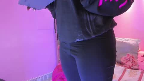 L O V E  online show from January 14, 2026, 12:00 pm