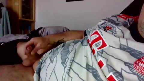 lover010983 online show from February 26, 2025, 3:41 pm