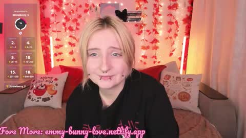 Snapshot of lover_emmy chatting on September 18, 2025, 6:21 pm Emmy online show from September 18, 2025, 6:21 pm