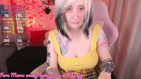 Snapshot of lover_emmy chatting on October 7, 2025, 4:59 pm Emmy online show from October 7, 2025, 4:59 pm