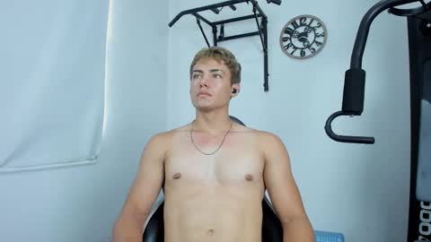 Snapshot of lover_fitnessboy chatting on March 12, 2025, 8:41 pm kevin online show from March 12, 2025, 8:41 pm
