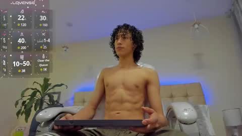 Snapshot of loverboy8_ chatting on January 24, 2025, 6:24 am loverboy8_ online show from January 24, 2025, 6:24 am