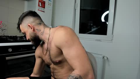 Snapshot of lovermike_ chatting on December 8, 2024, 6:39 pm Mike online show from December 8, 2024, 6:39 pm