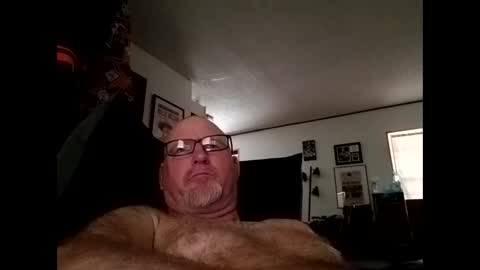 Snapshot of loverofmany chatting on June 2, 2026, 6:43 pm loverofmany online show from June 2, 2026, 6:43 pm