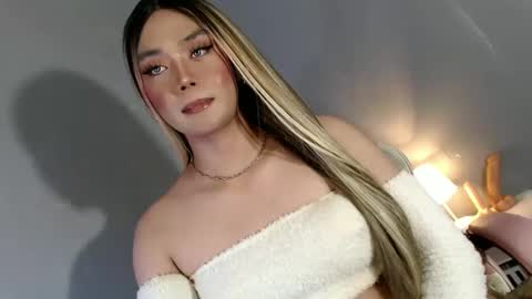 Snapshot of lovers_moon22 chatting on January 13, 2025, 12:51 am lovers moon22 online show from January 13, 2025, 12:51 am